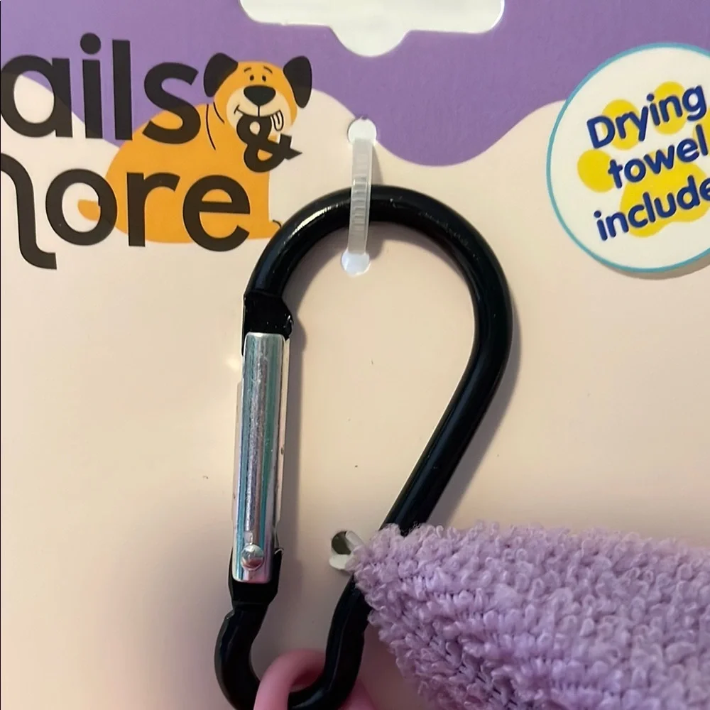 Tails & More Pink Cleaning Paw Pod with Towel